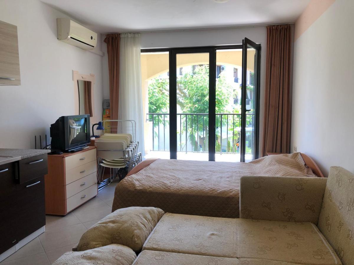 Apartments In Green Life Complex - 1 Bedroom And Studio Szozopol Kültér fotó