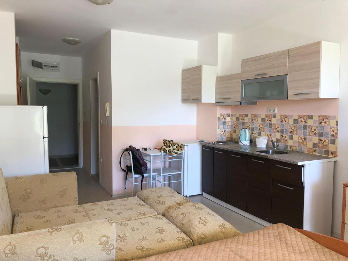 Apartments In Green Life Complex - 1 Bedroom And Studio Szozopol Kültér fotó